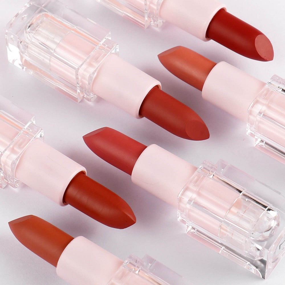 BOLD RED LIPS FOREVER, LADY DANGER LOVERS